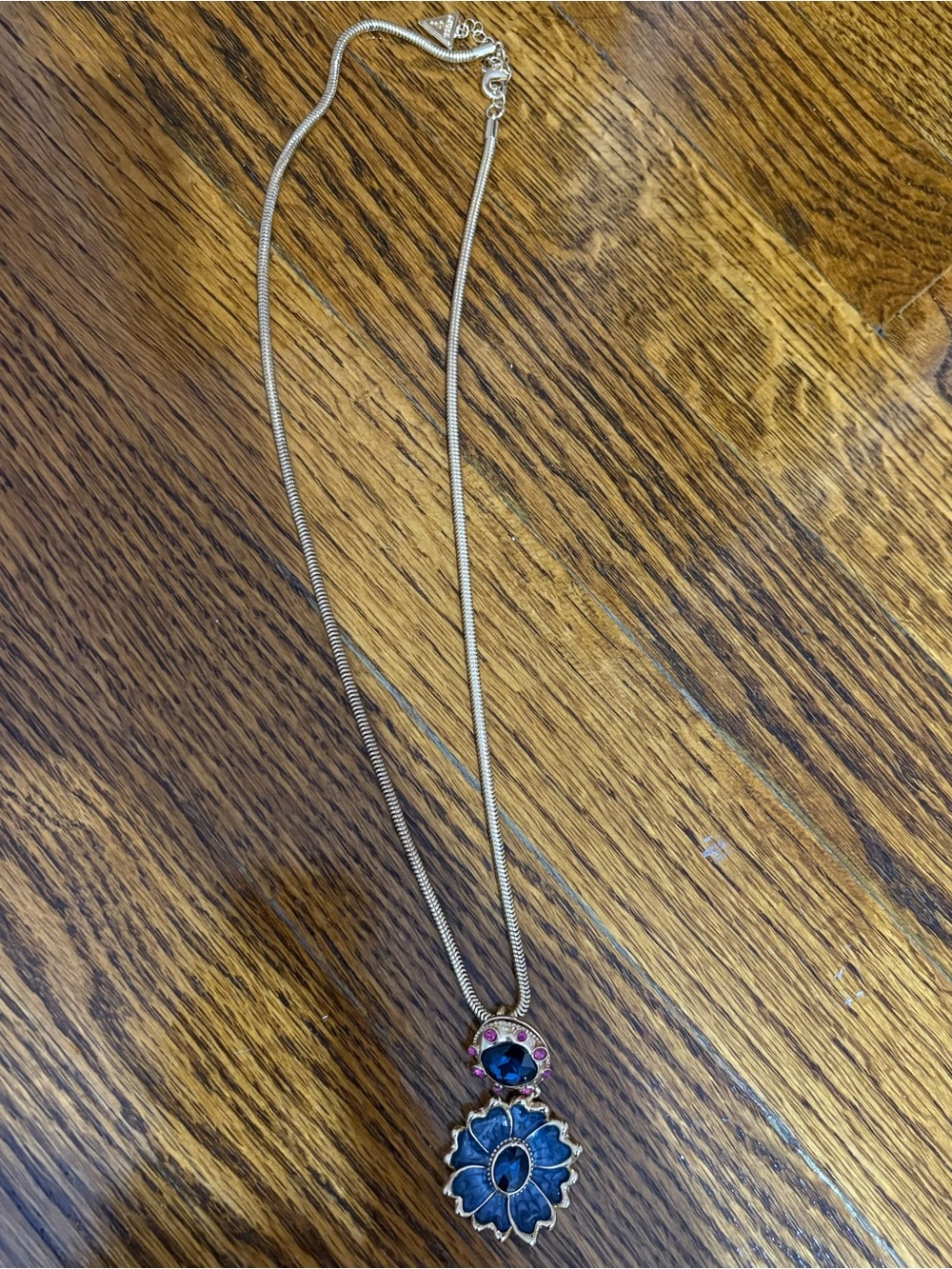 Guess Silver Tone Blue Flower Pendant Necklace - Blue
